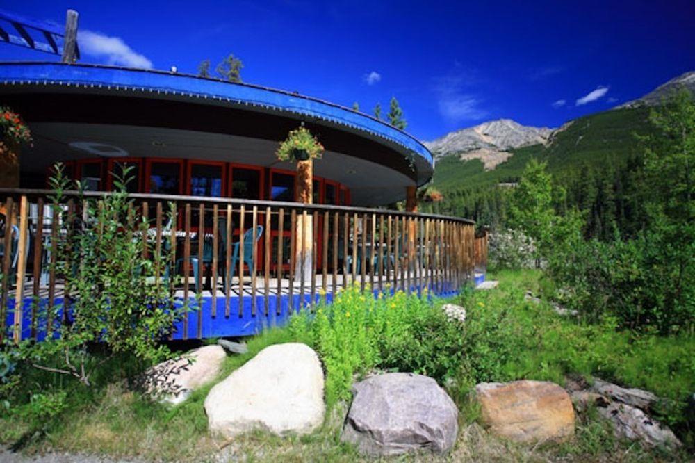 Sunwapta Falls Rocky Mountain Lodge Jasper Exterior foto