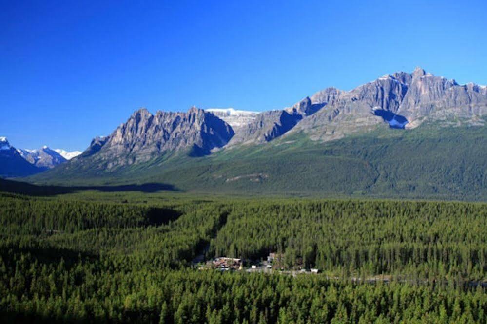 Sunwapta Falls Rocky Mountain Lodge Jasper Exterior foto