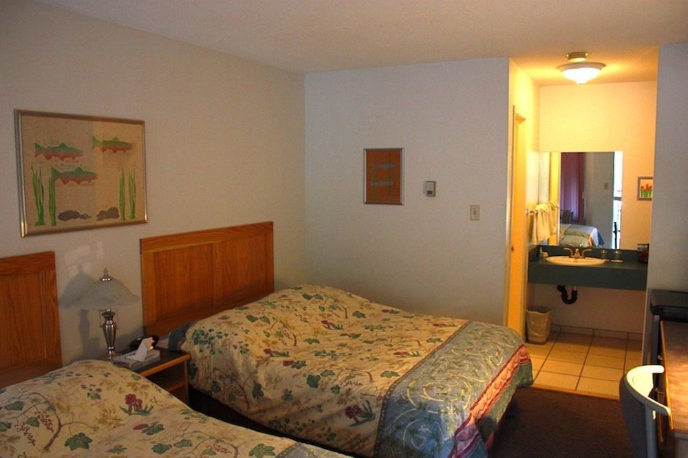 Sunwapta Falls Rocky Mountain Lodge Jasper Exterior foto